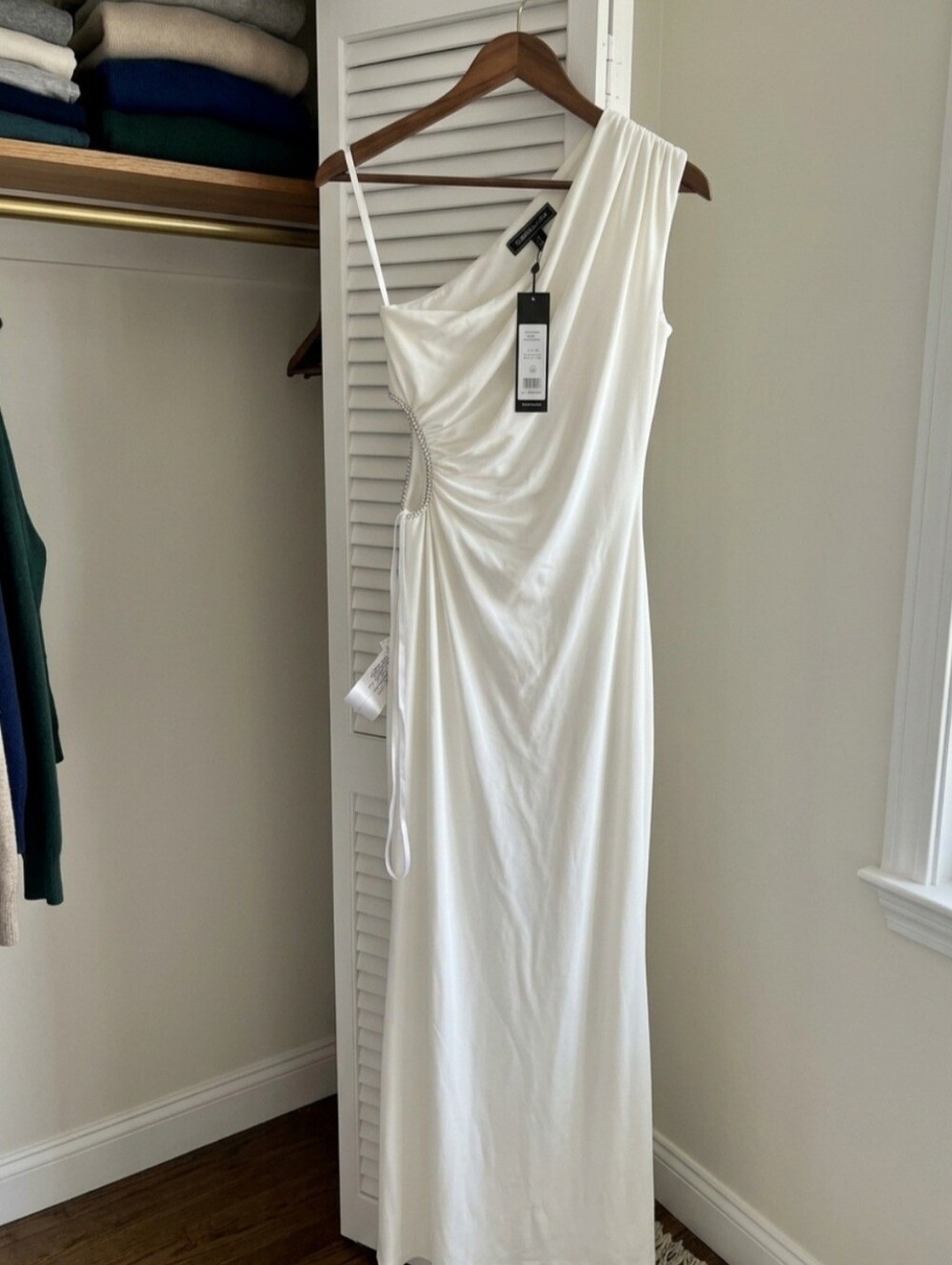 BCBGMAXAZRIA Elegant White Asymmetric Draped Maxi Dress